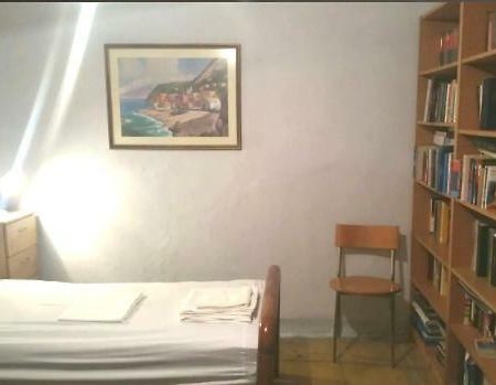Communist style apartment Tirana Extérieur photo
