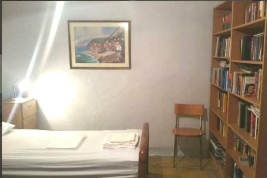 Communist style apartment Tirana Extérieur photo